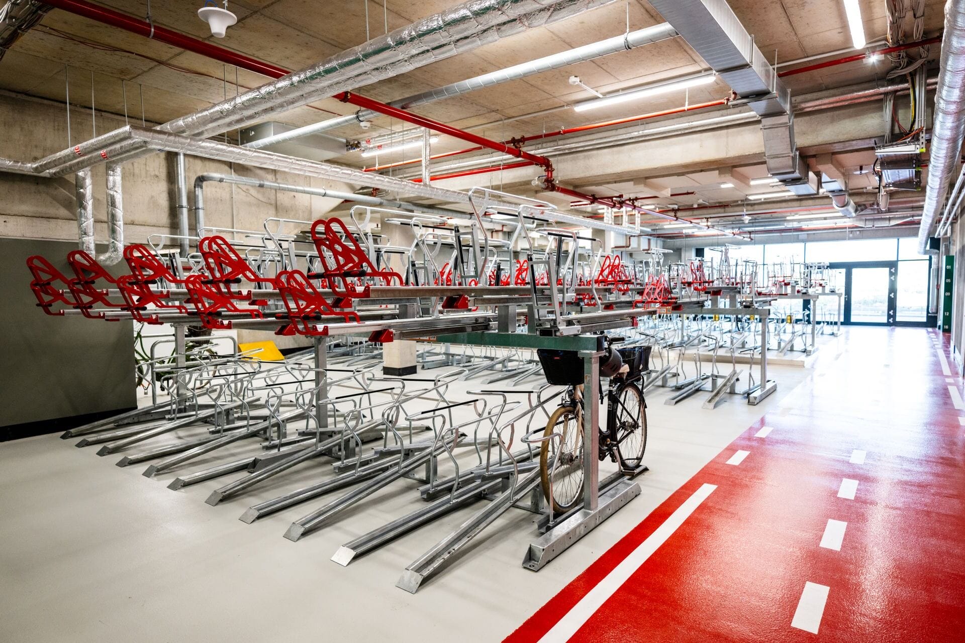 Bike storage, bike reparation hub, bike racks so you can come to work in a sustainable and fit way!