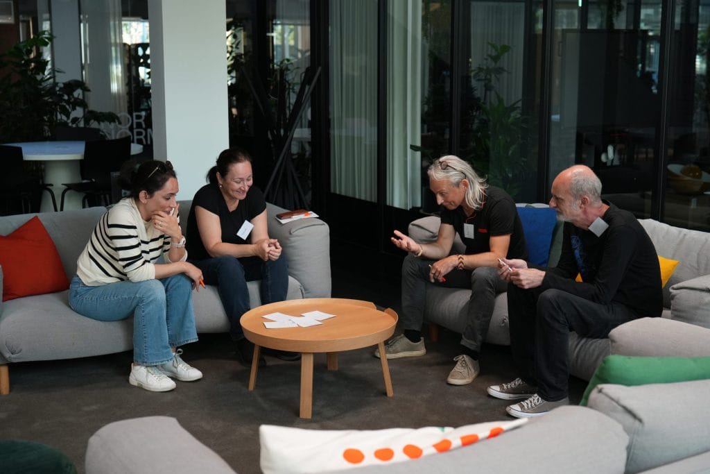 Sister's School: Momo Education