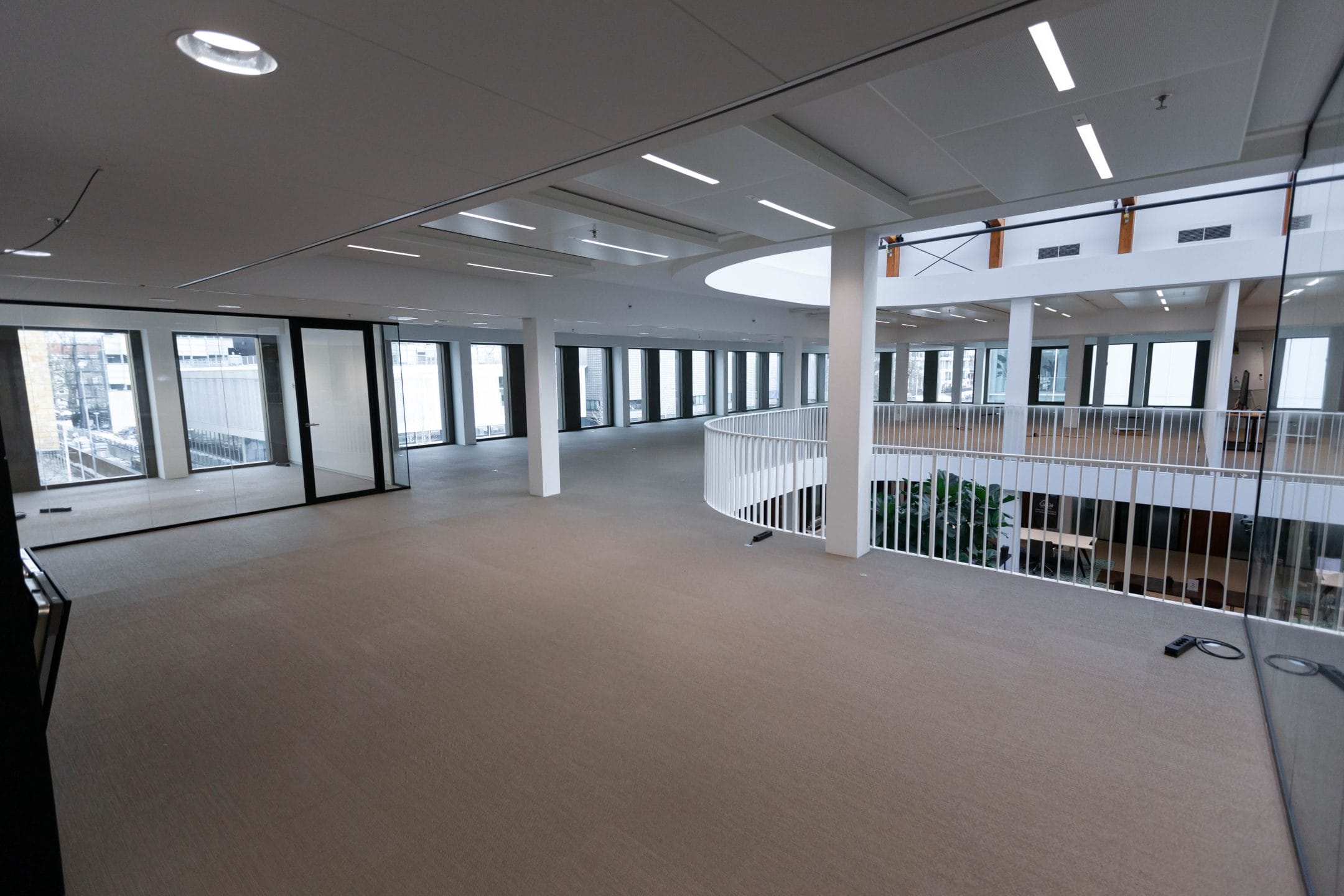 Private offices based on our company pillars: design, well being, technology, sustainability. And we add our hospitality to it.