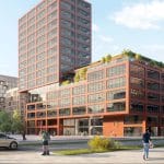 Eine architektonische Darstellung einer modernen Stadtentwicklung, die ein hohes Coworking-Gebäude aus rotem Backstein mit einem Terrassengarten zeigt, umgeben von anderen Hochhäusern, Menschen, die spazieren gehen, und Fahrzeugen an einem sonnigen Tag. Ein Bild von EDGE Workspaces.